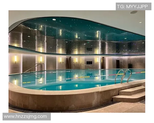 泳池装修设计指南：打造完美户外水景与舒适游泳环境的必备技巧